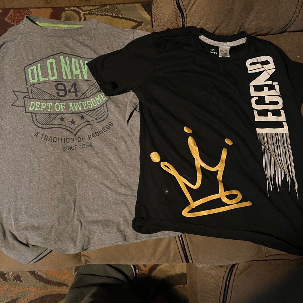 2 boys tshirts 10/12